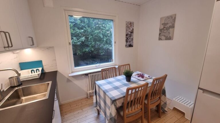 c70e05b58558c39835afe35081b8774c76b0b85424651dce9fe39e08d8f41796