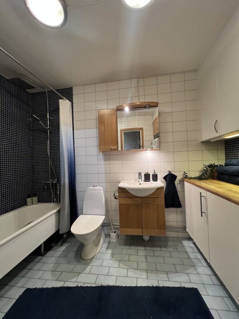 d488145570951e7a396a77b1f000a00926b95127baac782c5d3187ab7f4549f2