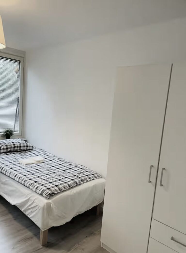 d79b7cfd0404197a718704477e2af210f49c85a8709329ffb5a21ace4e6ab29f