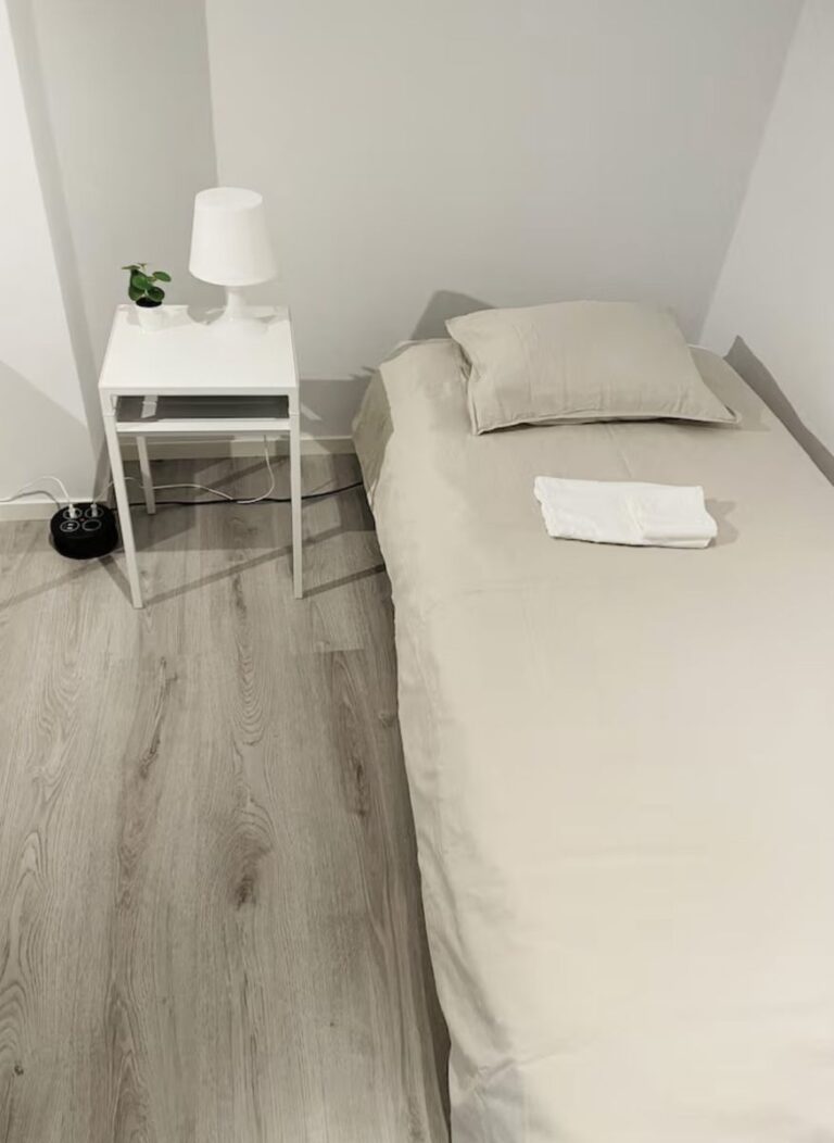 f5add47a5bf0f5a5ce9ab4ab92fe9a3003e45a0a6263f5673f1d54584e4ebbe6